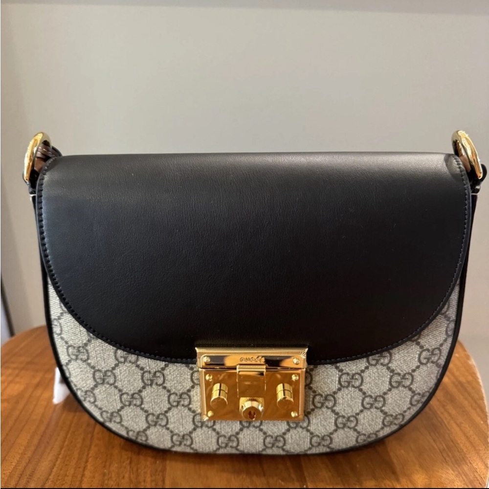 Brand New Gucci GG Supreme Calfskin Medium Padlock Messenger Bag Org. $ 3000